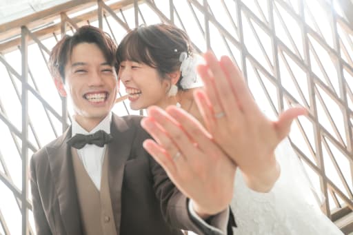  最後は、お二人の満開の笑顔で締めくくり。