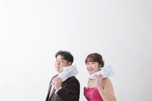 おふたりの趣味であるバスケのシューズやボールを持ってきてくれました！