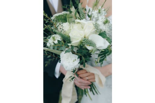 お持ち込みの生花ブーケと