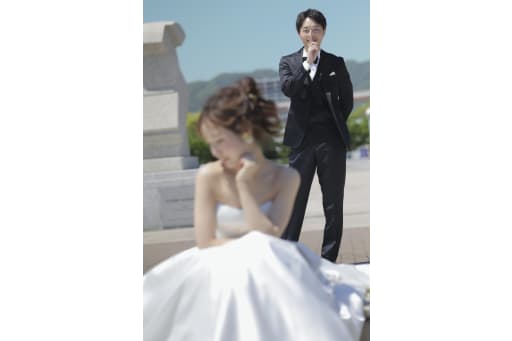 新婦様に気づかれないように・・・。