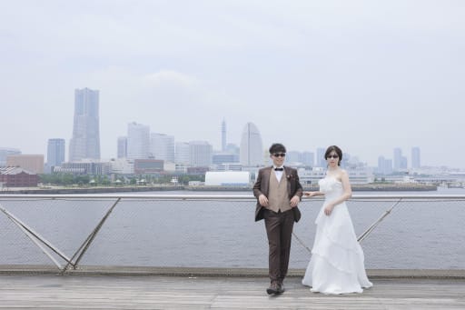 みなとみらいをバックに