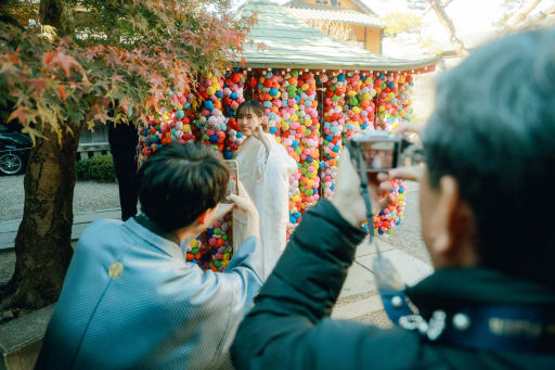 八坂庚申堂では新婦様カメラマンがたくさん！