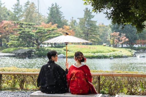 雨の中、光も差し込んできて幻想的な写真になりました。