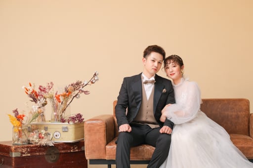 ソファーでナチュラルに