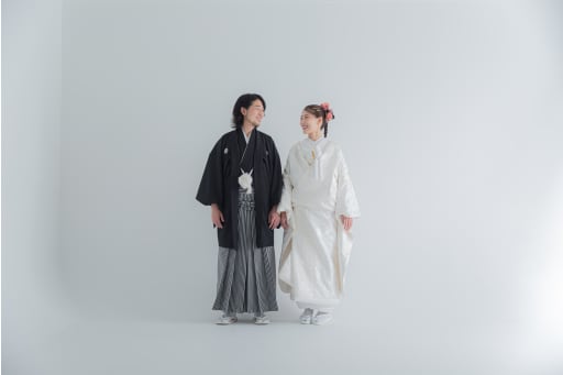 手を繋いで