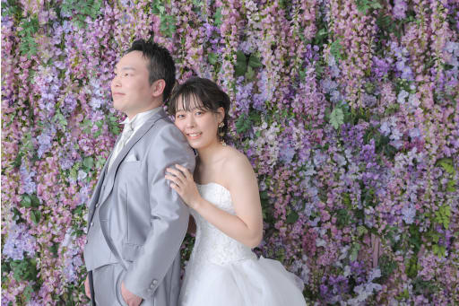 新婦様から新郎様へ肩にトン♡