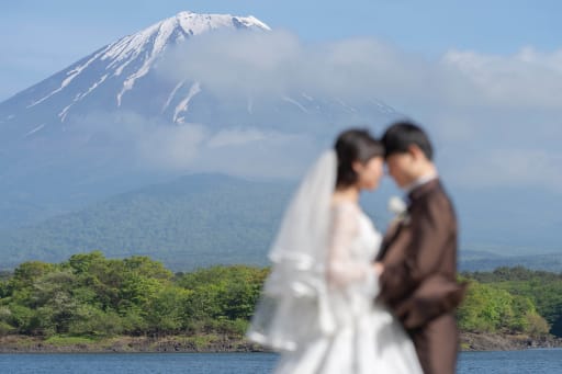 壮大な富士山と