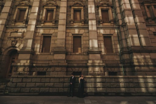 【ドラマのポスター？】壁一面を使った圧倒的スケール