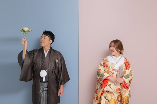 和装の衣装から！