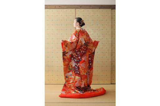 新婦さまの後ろ姿