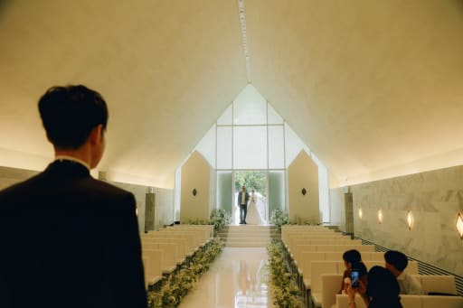 新婦様とお父様のご入場  