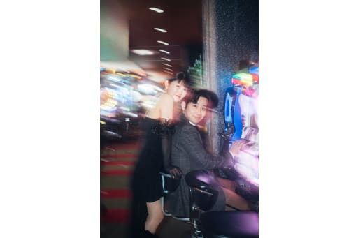 煌めくネオンに溶け込むナイトランデブー