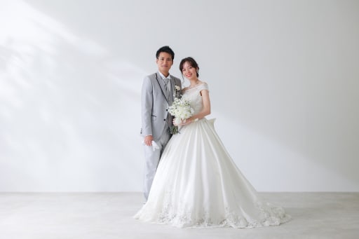 2組のカップルを同時に撮影してます