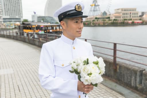 ブーケを持って