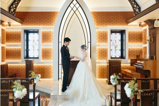 チャペルで指輪交換