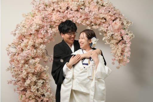 新郎様からのバックハグ！