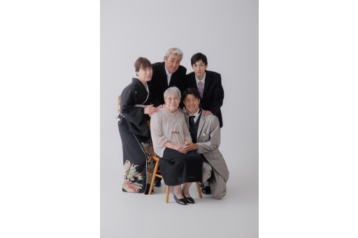  新郎様ご家族の皆様で