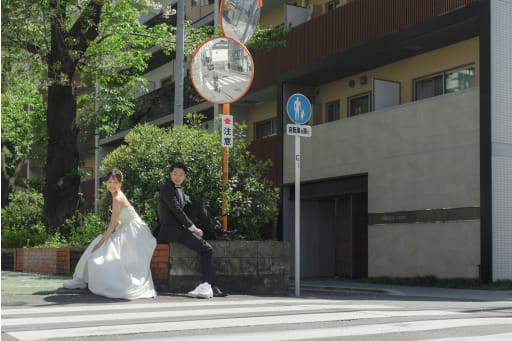 お出かけ前にスニーカーに履き替えて