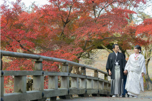 太鼓橋を渡って