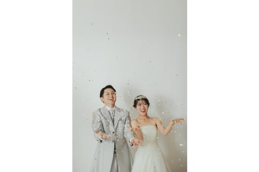 スタジオで残すお二人らしいお写真　10