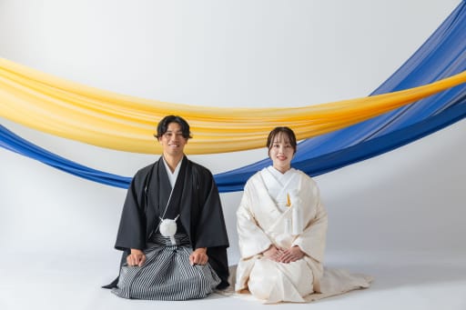 お二人らしいな色で正式な正座シーン