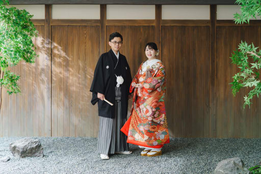 初めは、かっちりと