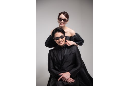 サングラスをかけて！