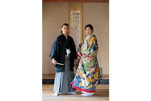 フォーマルな立ち姿