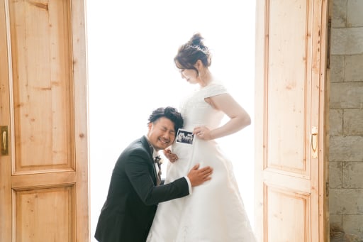 他にもたくさんのシーンを撮影させていただきましたが、ラストはこれから生まれてくる予定のお子様と家族写真！