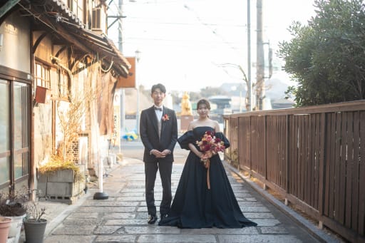 夕陽が差し込む路地裏にて！ ノスタルジックなお写真に仕上がりました！