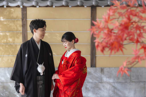 赤無垢と紅葉がぴったり！
