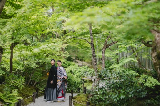 新緑に囲まれて