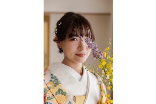 小物やスタジオアイテムで賑やかな写真を！