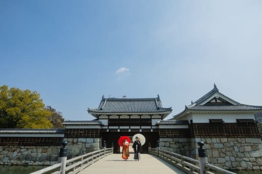 お城の前で和装フォト