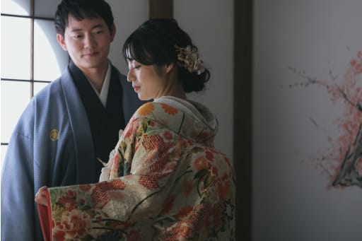 印象的なライティングで