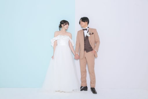 ティファニー色の壁に