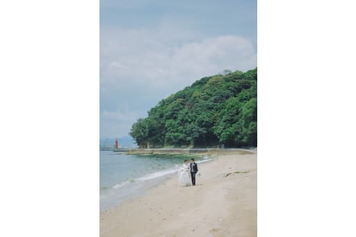 海と山とお二人..