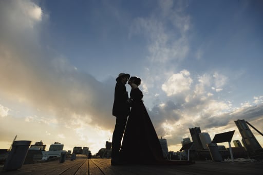 夕暮れ時の空のグラデーションを生かしたシルエット撮影♪