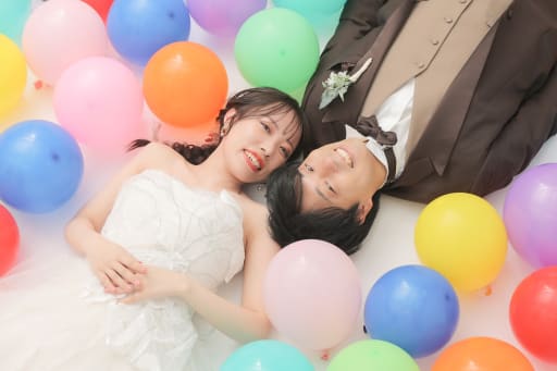 カラフルでハッピーな一枚に