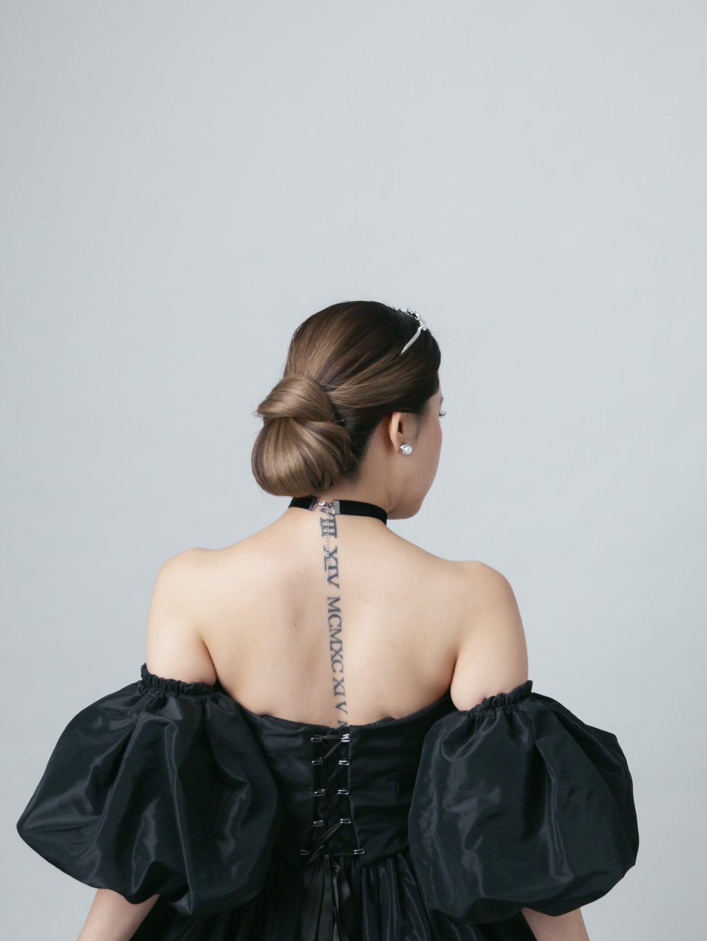 洋装ヘアスタイル | デコルテフォトグラフィー | 前撮り・フォトウェディング