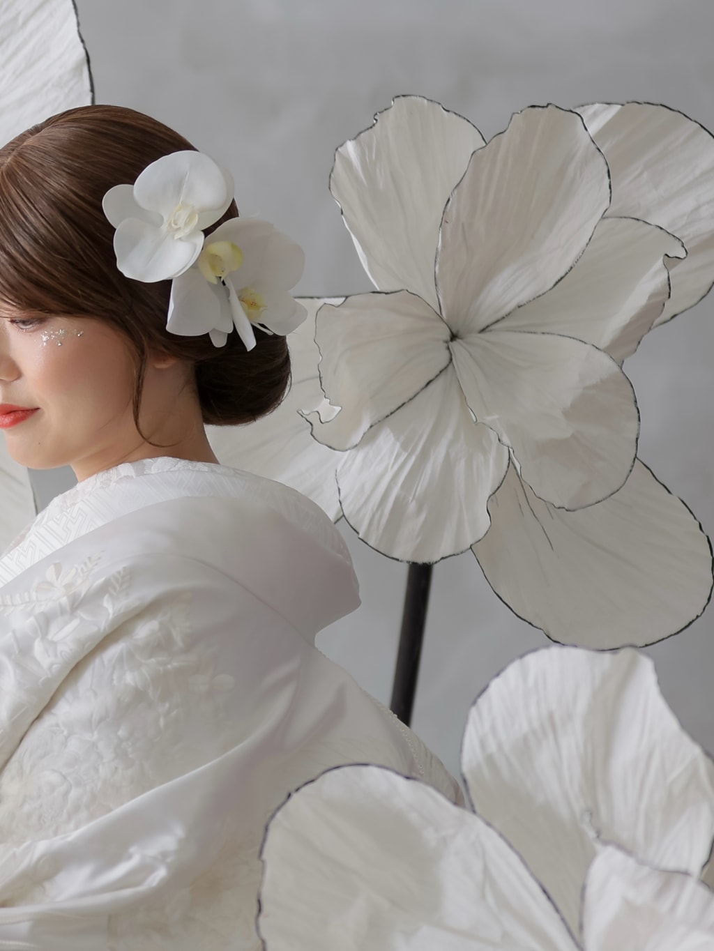 胡蝶蘭シンプルシニヨン | デコルテフォトグラフィー | 前撮り・フォトウェディング