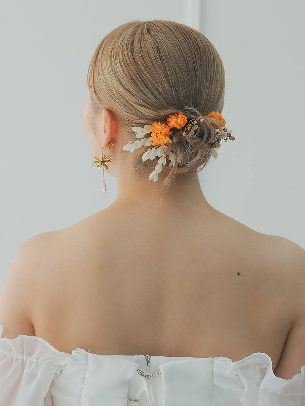 シニヨンスタイル | デコルテフォトグラフィー | 前撮り・フォトウェディング