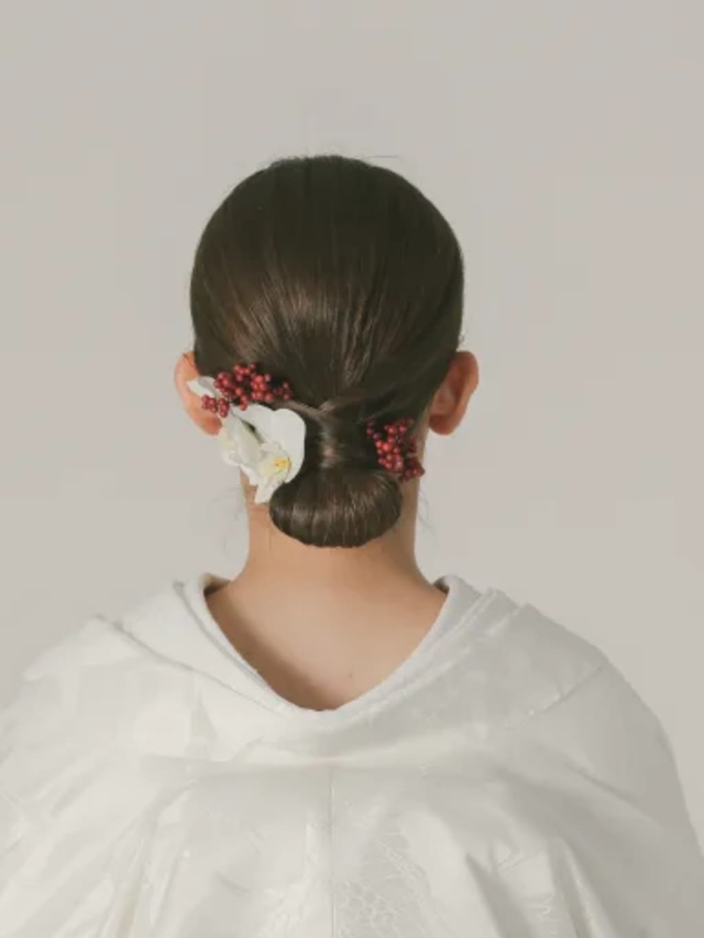 シンプルシニヨン | デコルテフォトグラフィー | 前撮り・フォトウェディング