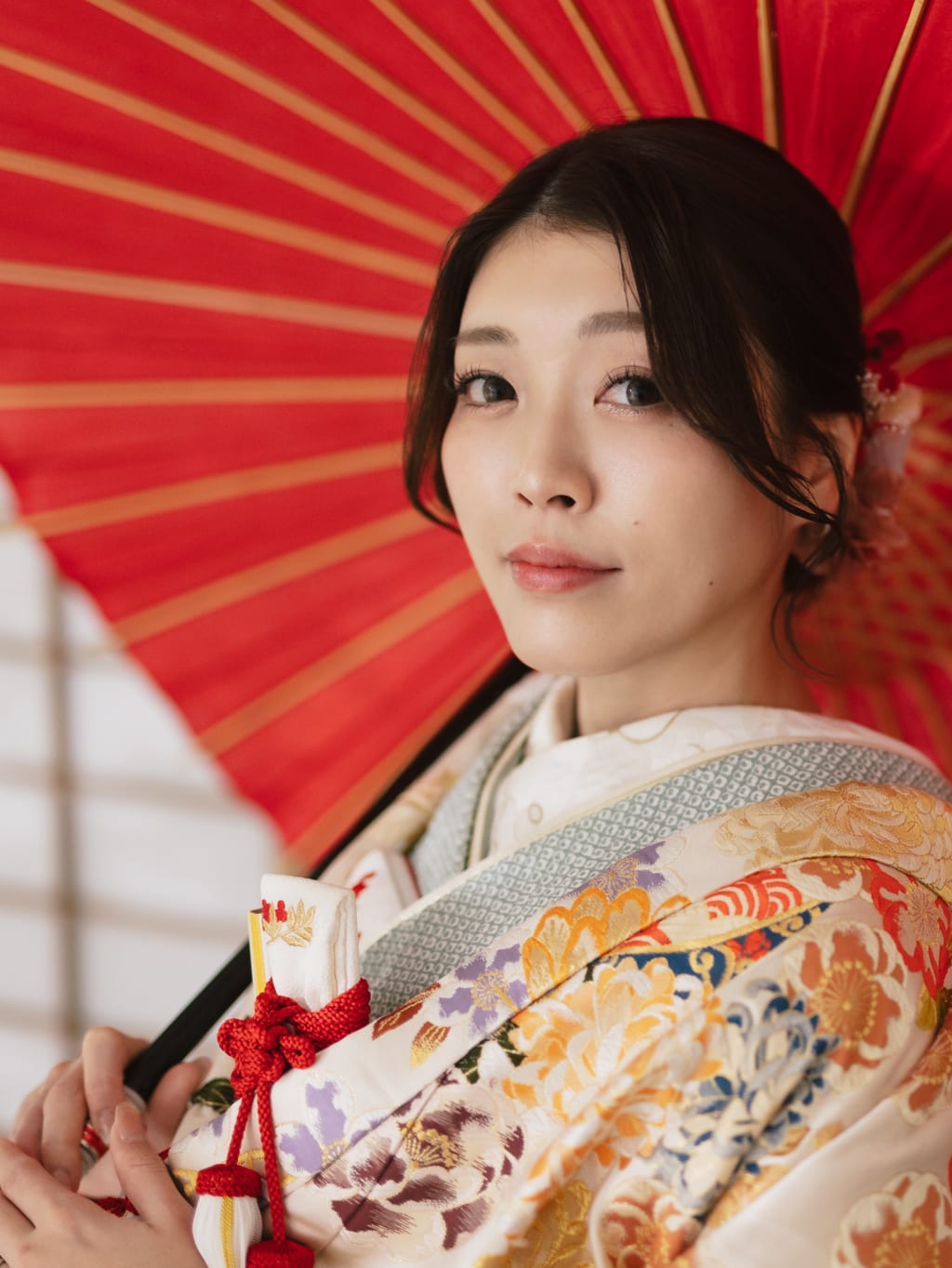 綺麗めシニヨン | デコルテフォトグラフィー | 前撮り・フォトウェディング