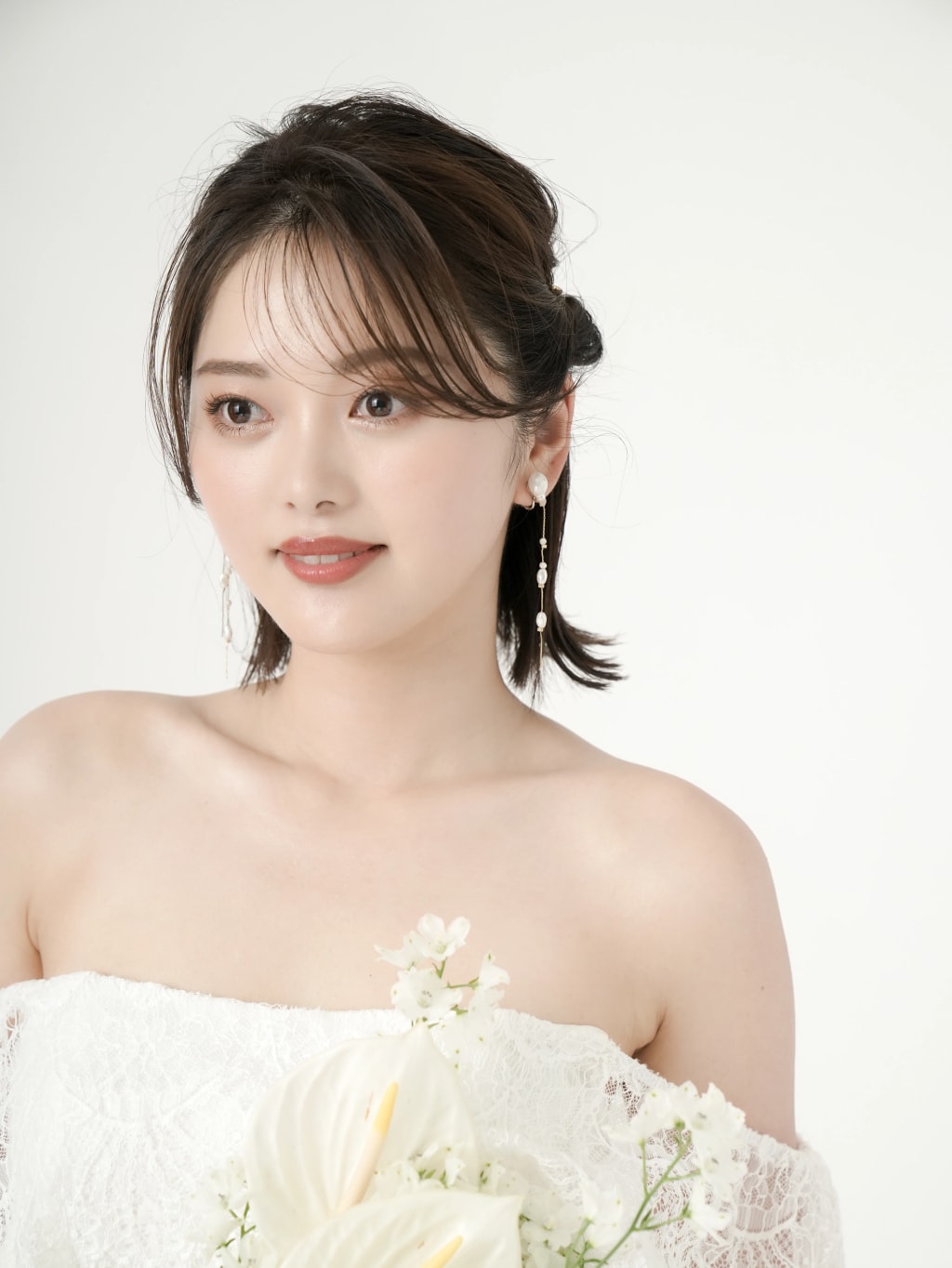 ハーフアップ | デコルテフォトグラフィー | 前撮り・フォトウェディング