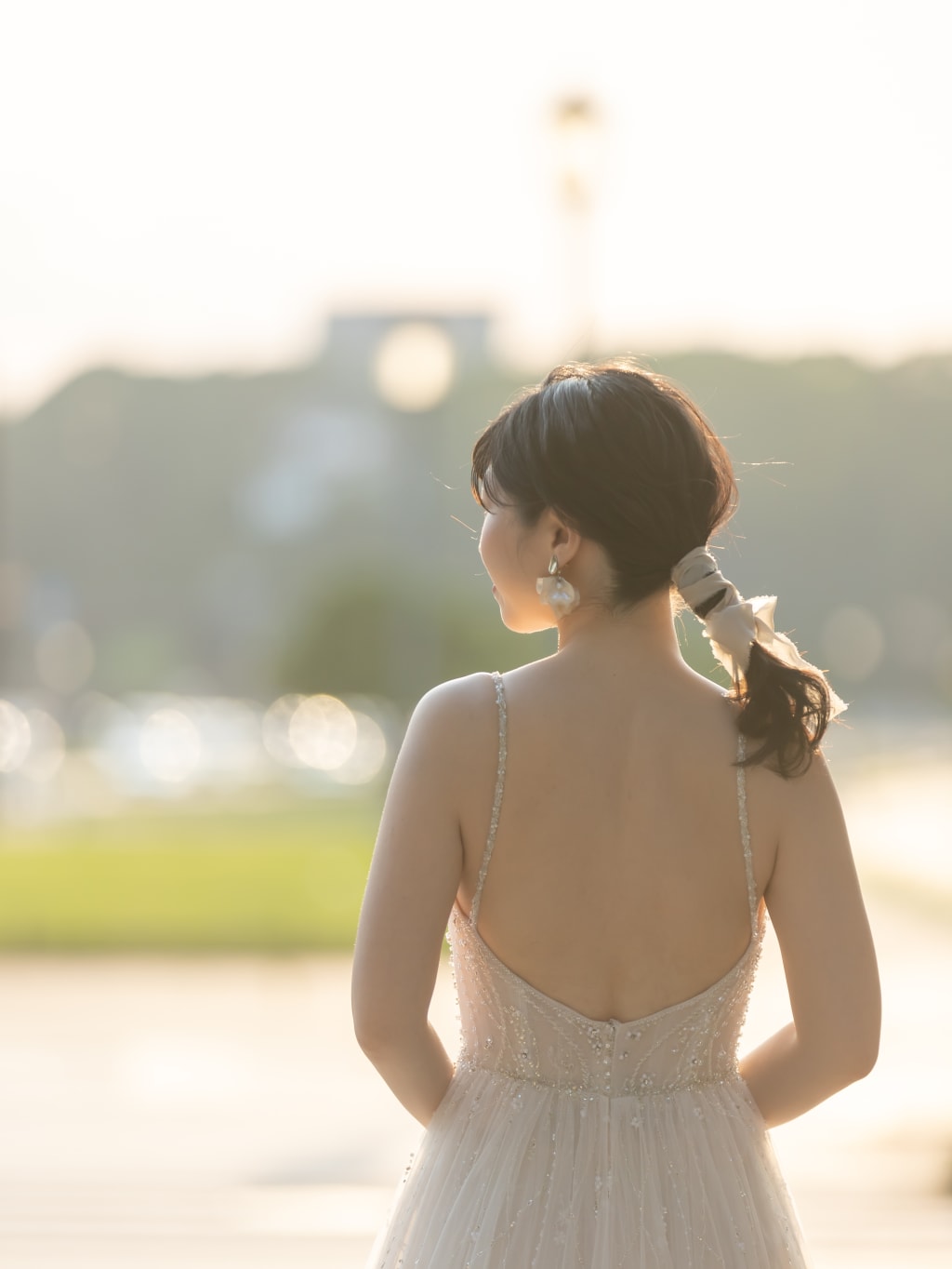 洋装ヘアスタイル | デコルテフォトグラフィー | 前撮り・フォトウェディング