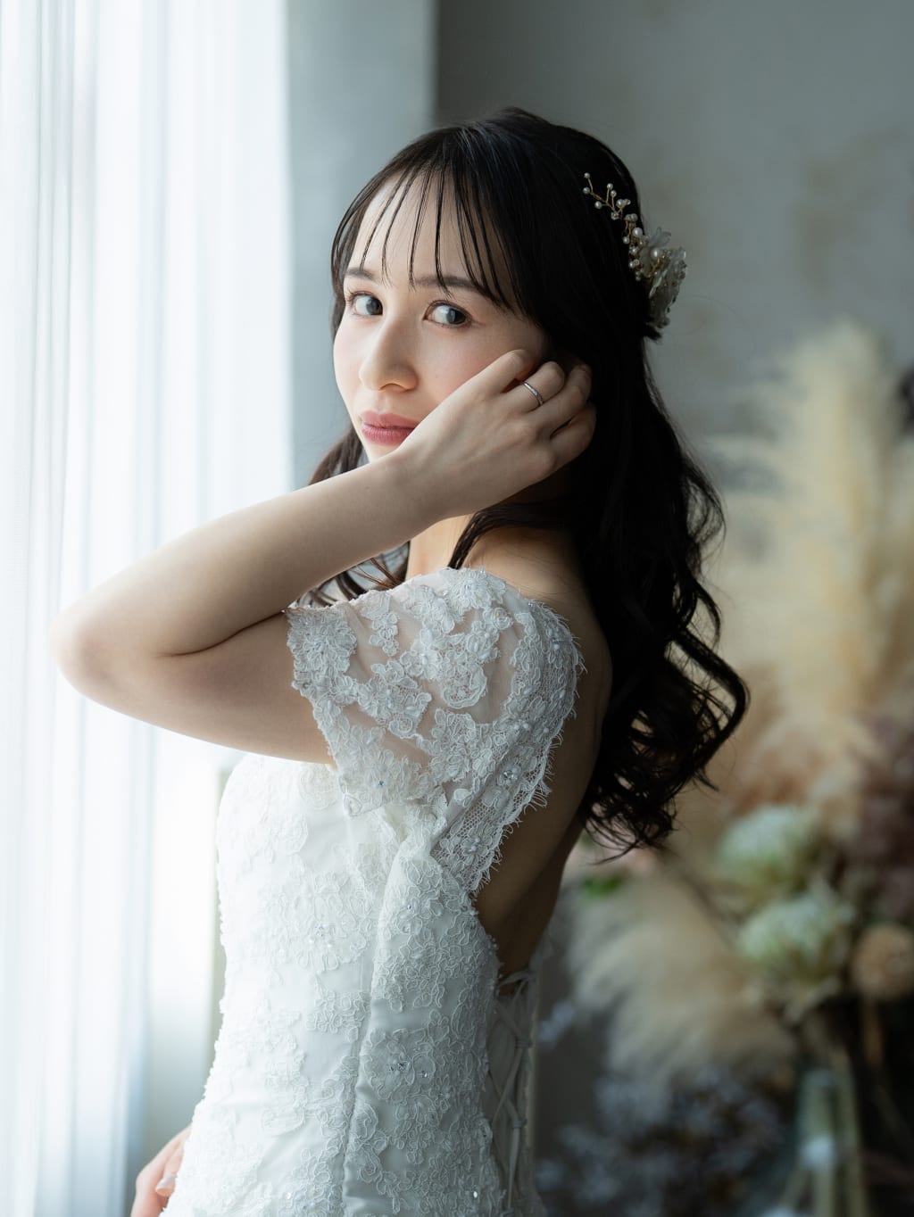 ゆるふわ巻き下ろしスタイル | デコルテフォトグラフィー | 前撮り・フォトウェディング