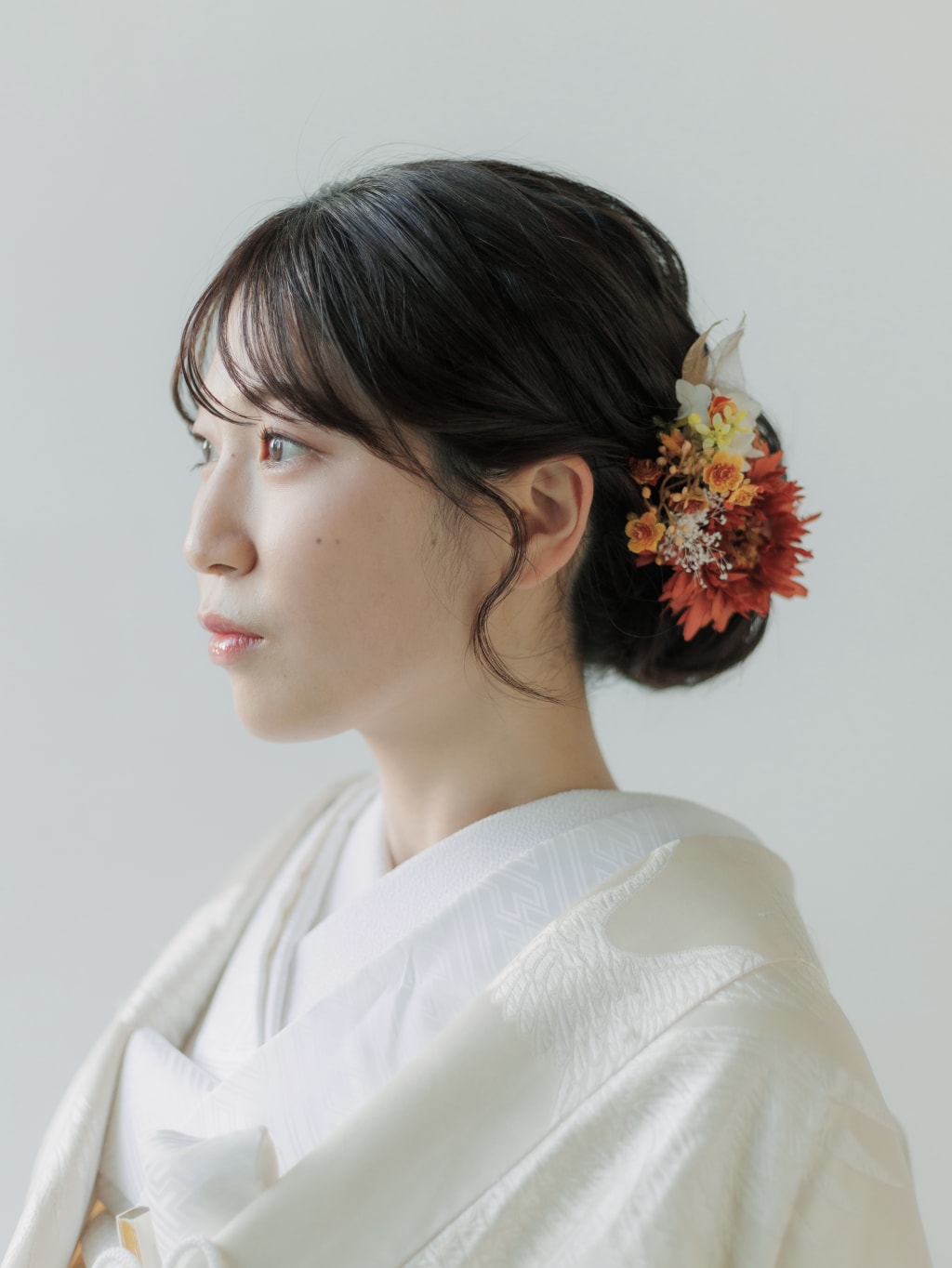 個性派シニヨン | デコルテフォトグラフィー | 前撮り・フォトウェディング