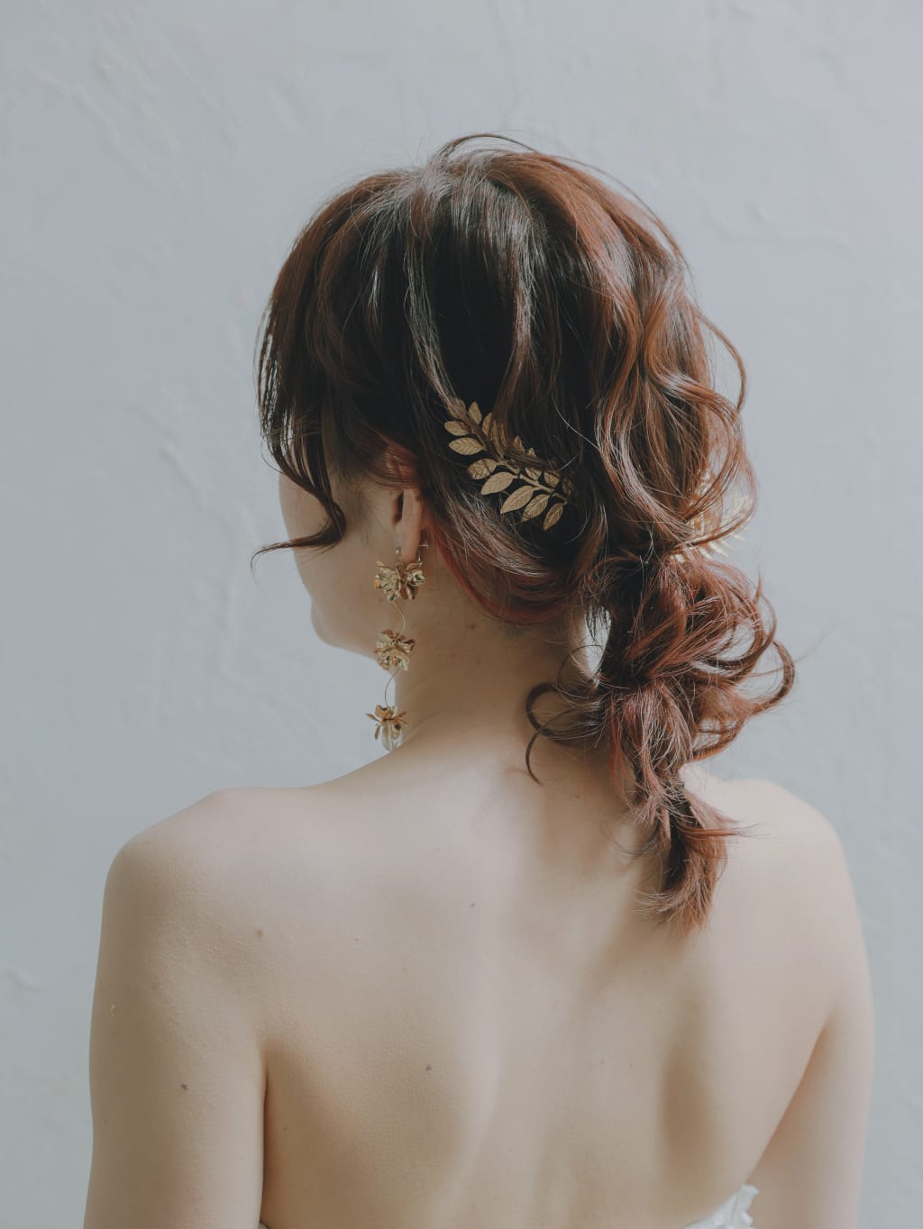 洋装ヘアスタイル | デコルテフォトグラフィー | 前撮り・フォトウェディング
