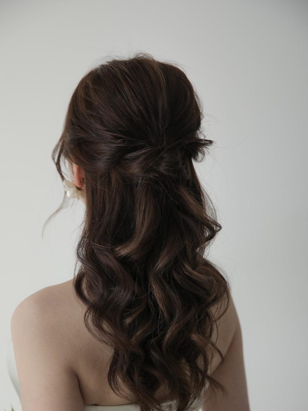 ハーフアップ | デコルテフォトグラフィー | 前撮り・フォトウェディング